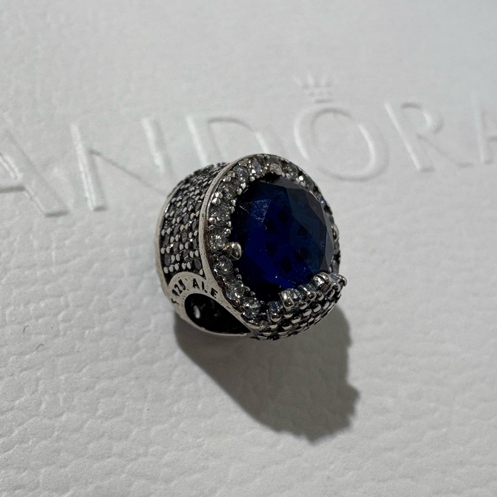 Pandora charm - Picture 4 of 11